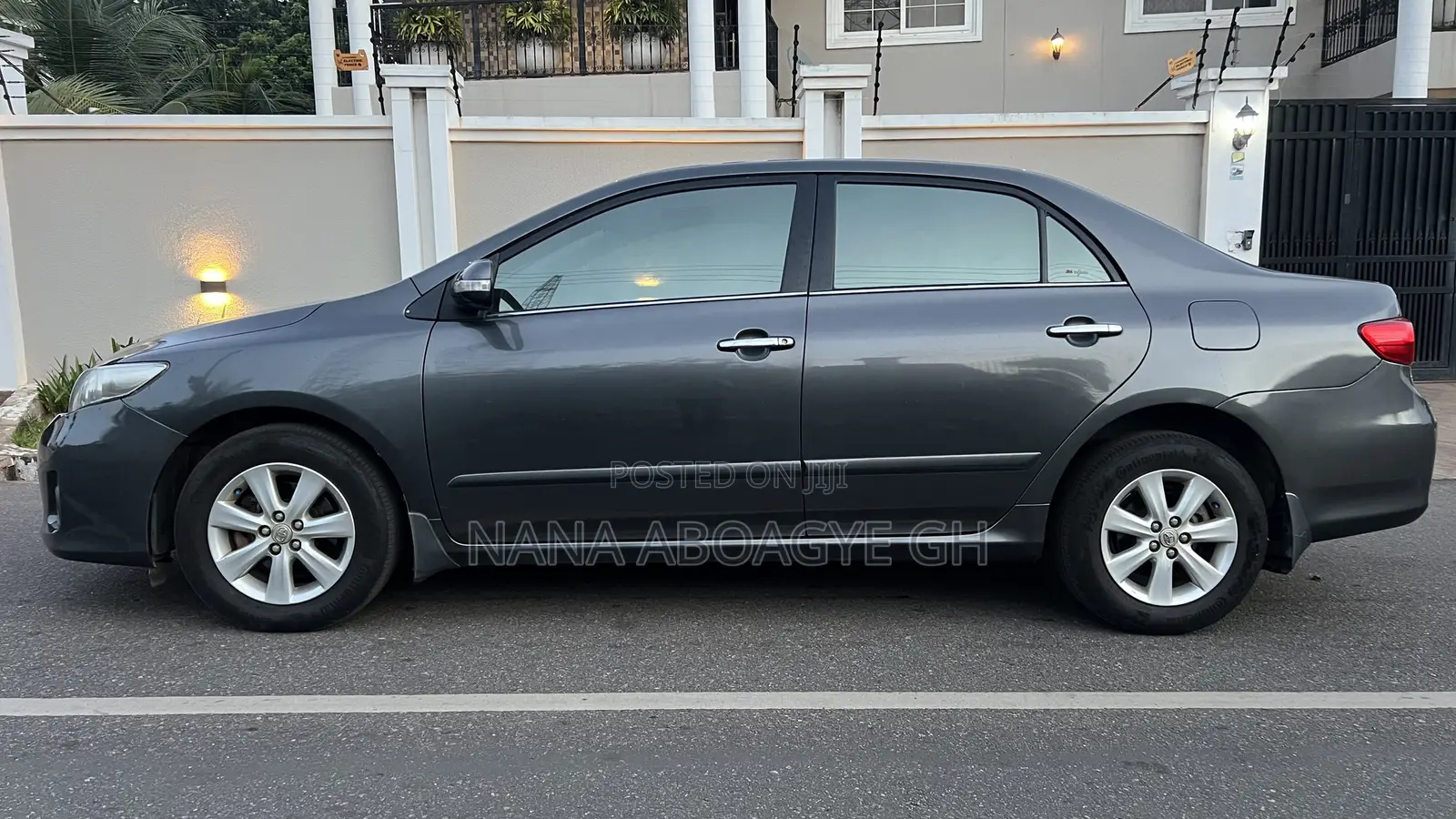 Toyota Corolla 2013 Gray