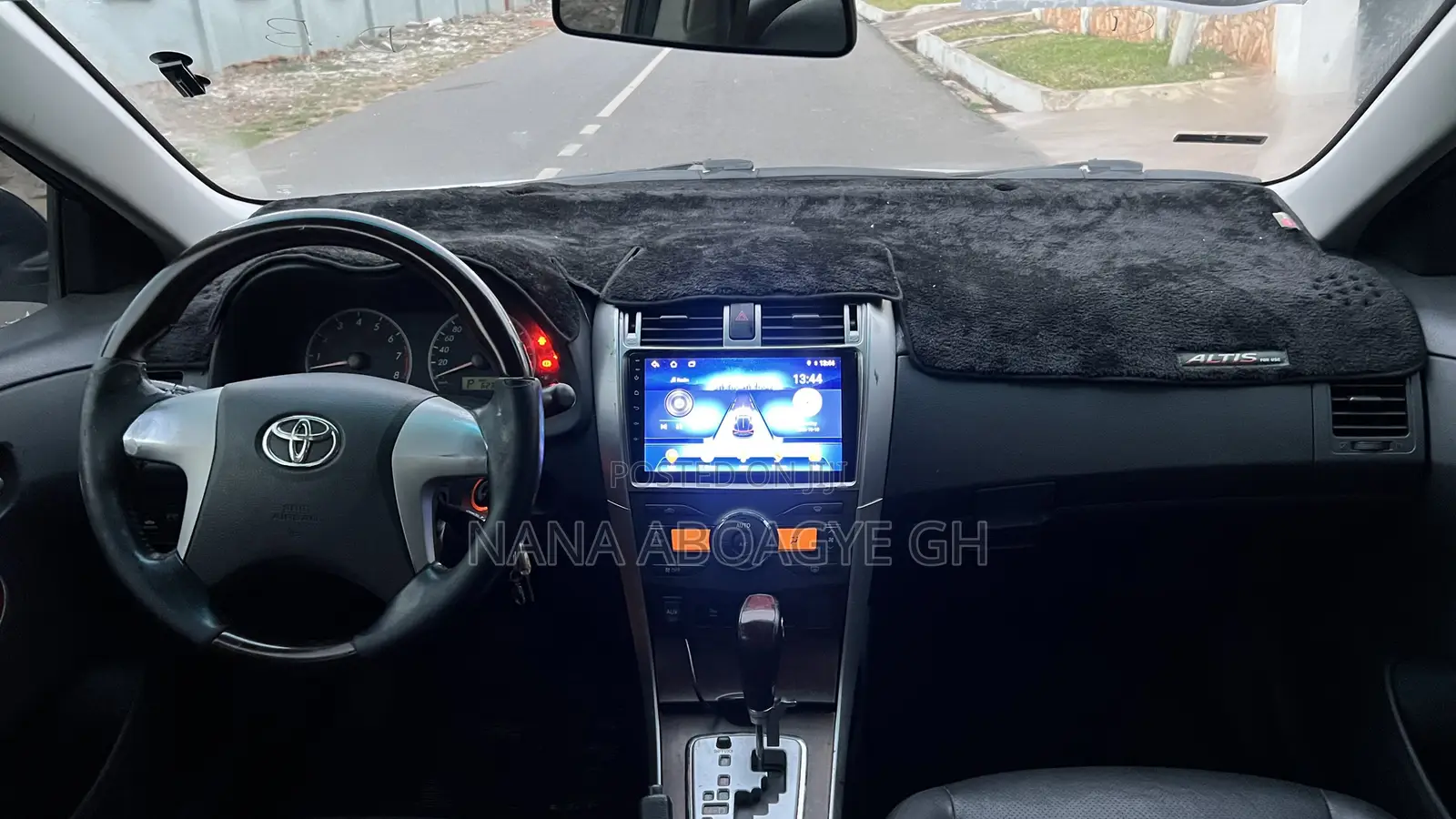 Toyota Corolla 2013 Gray