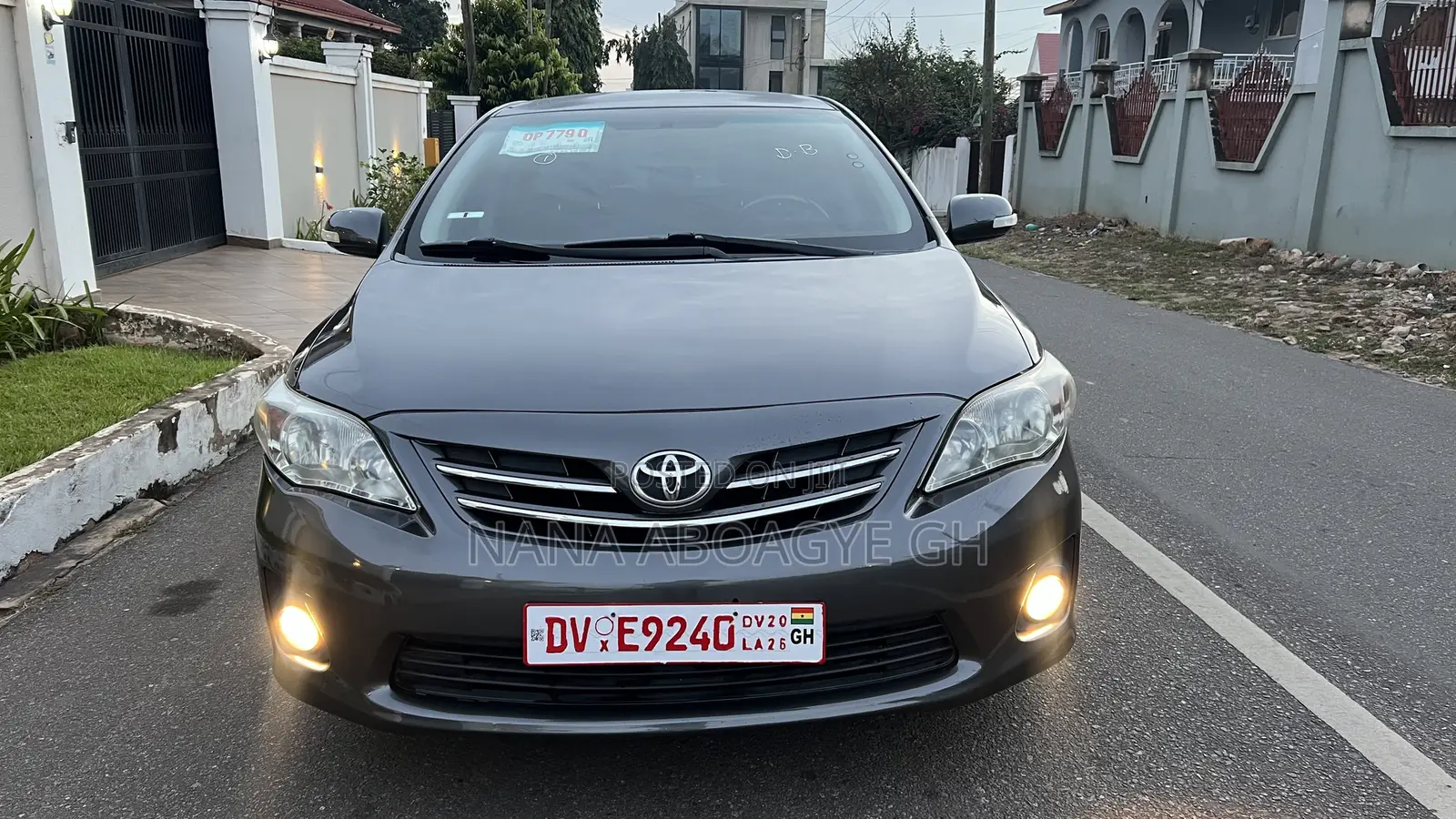 Toyota Corolla 2013 Gray