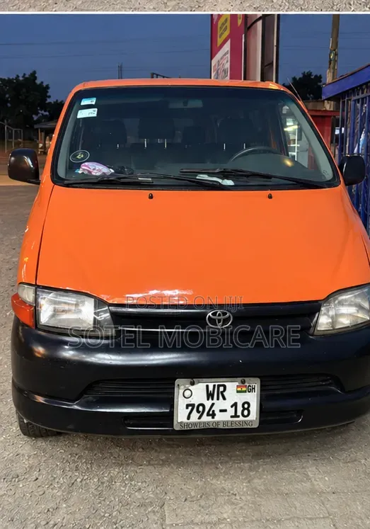 Toyota HiAce 2000 Orange