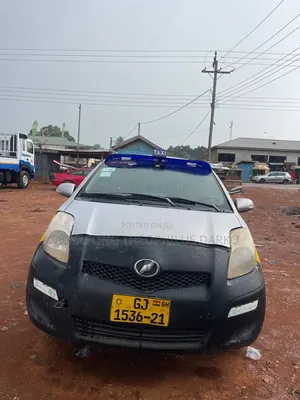 Toyota Vitz 2014 Blue