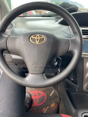 Toyota Vitz 2014 Blue