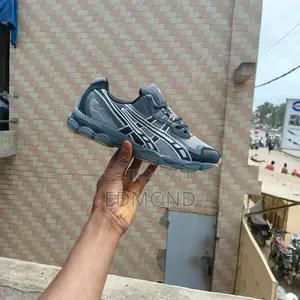 Your Authentic Sneakers Hub