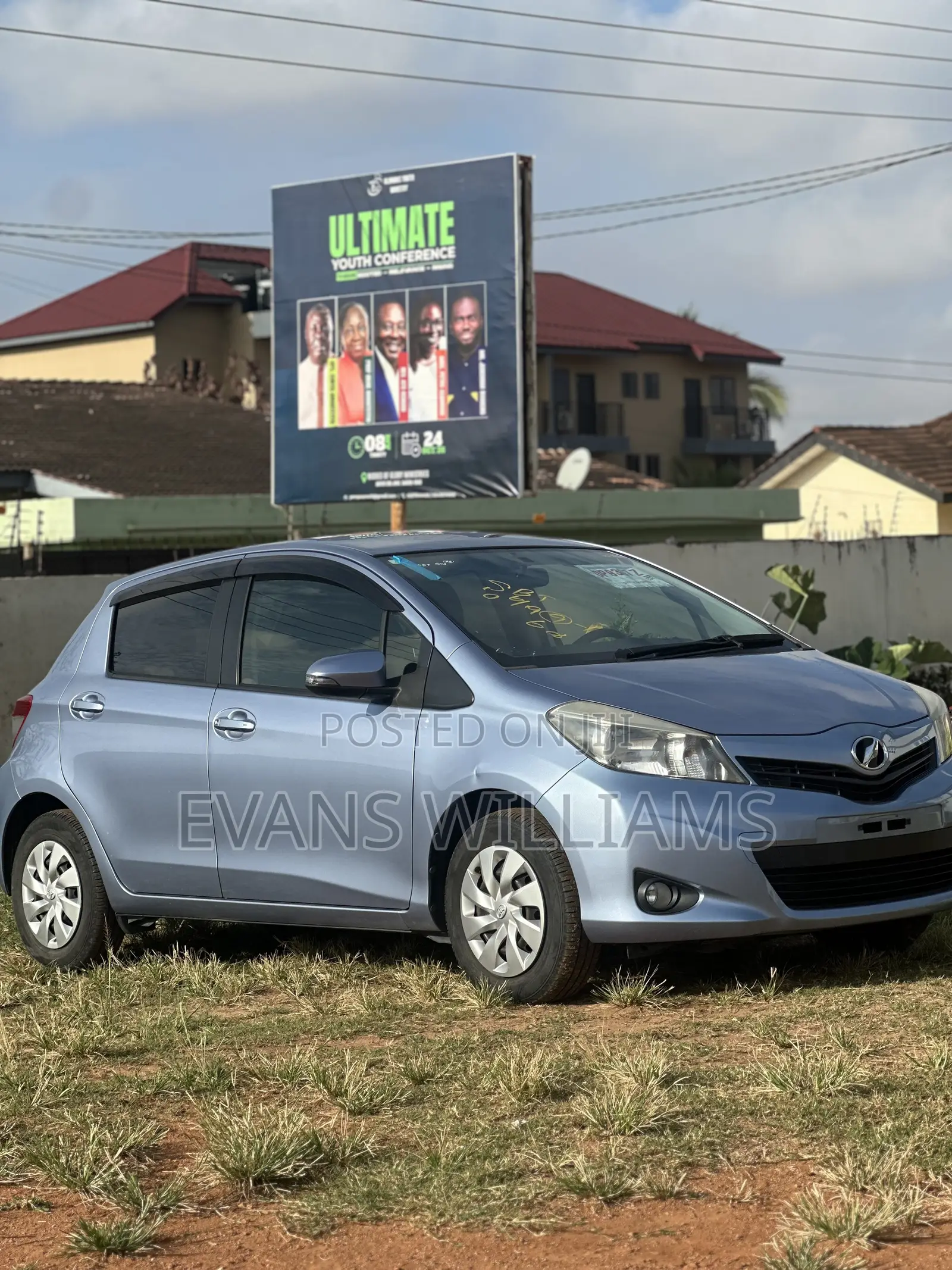 Toyota Vitz 1.3 FWD 5dr 2013