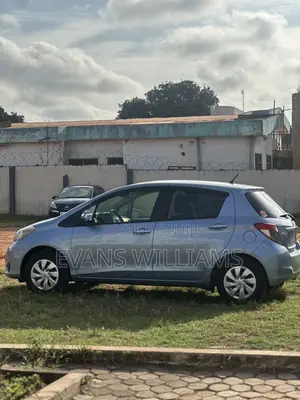 Toyota Vitz 1.3 FWD 5dr 2013
