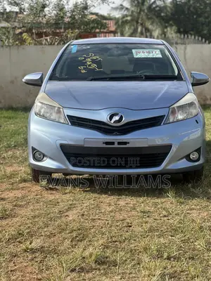 Toyota Vitz 1.3 FWD 5dr 2013