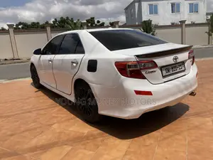 Toyota Camry L 4dr Sedan (2.5L 4cyl 6A) 2014 White