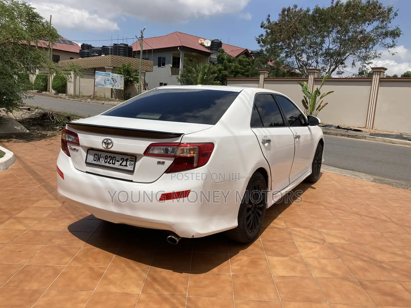 Toyota Camry L 4dr Sedan (2.5L 4cyl 6A) 2014 White