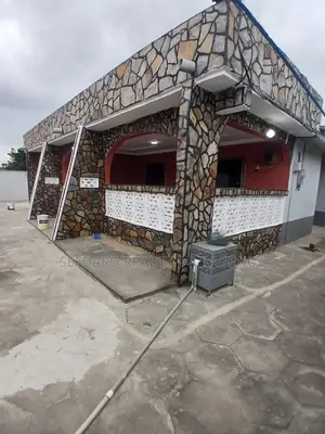 4bdrm House in Sefdard Properties, Amasaman for rent