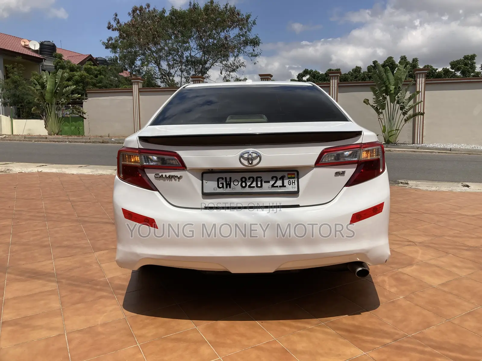Toyota Camry L 4dr Sedan (2.5L 4cyl 6A) 2014 White