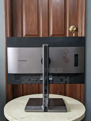 Samsung Sd850 S27d850t 27’’wqhd 2560x1440 PLS Panel Adjustable Height