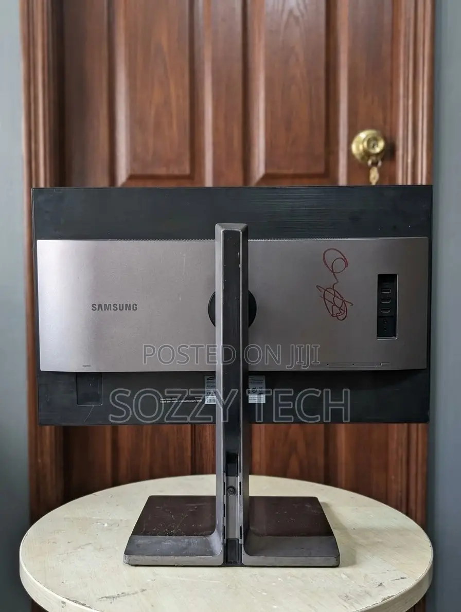 Samsung Sd850 S27d850t 27’’wqhd 2560x1440 PLS Panel Adjustable Height