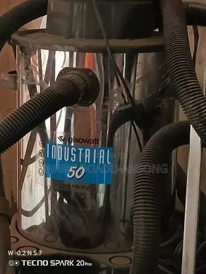 Commercial Vacuum Cleaner