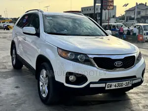 Kia Sorento 2013 White