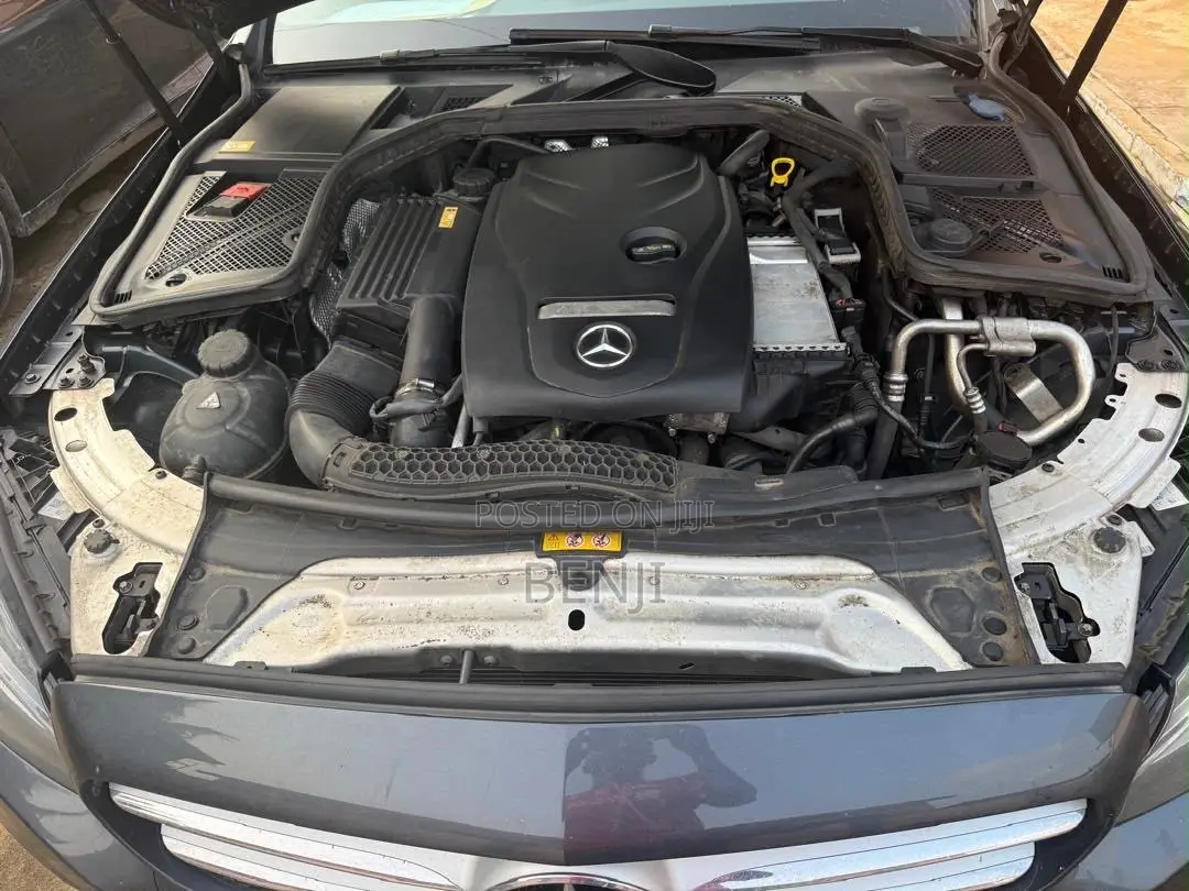 Mercedes-Benz C300 2015 Black