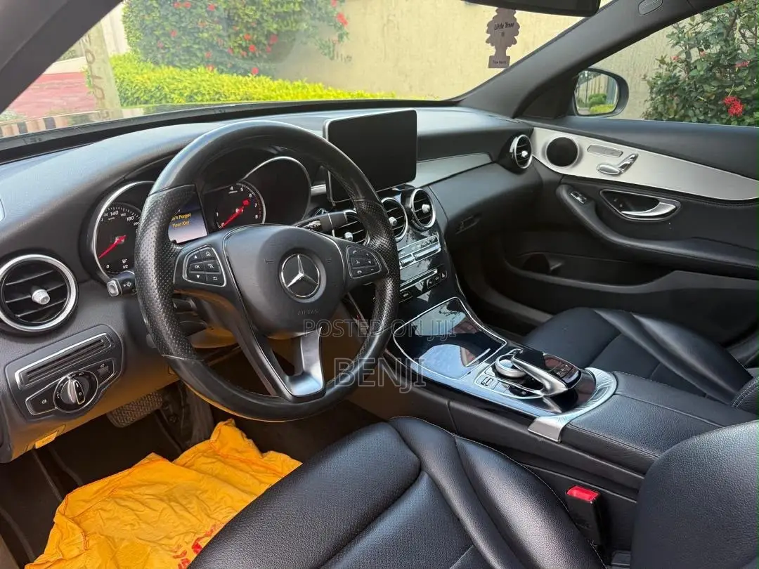 Mercedes-Benz C300 2015 Black