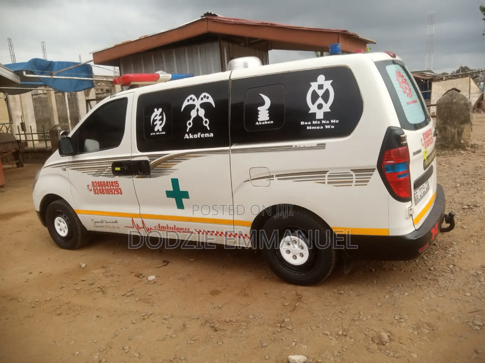 Hyundai H1 2001 White