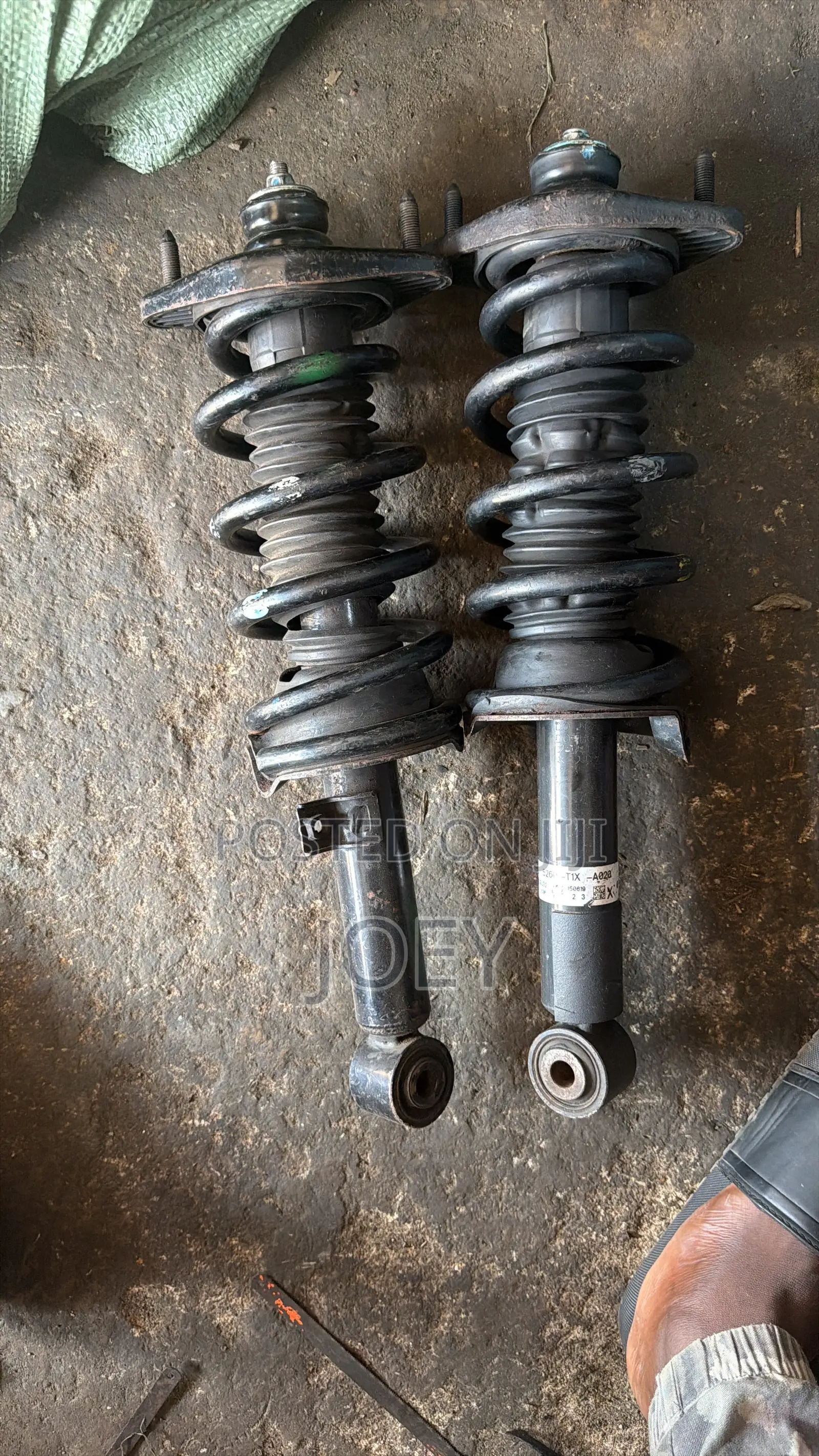 Honda CRV 2012-15 Back Shocks