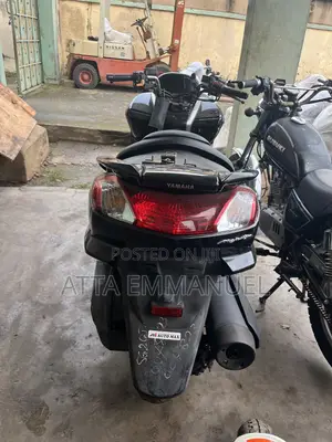 Yamaha Majesty 2020 Black
