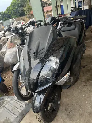 Yamaha Majesty 2020 Black