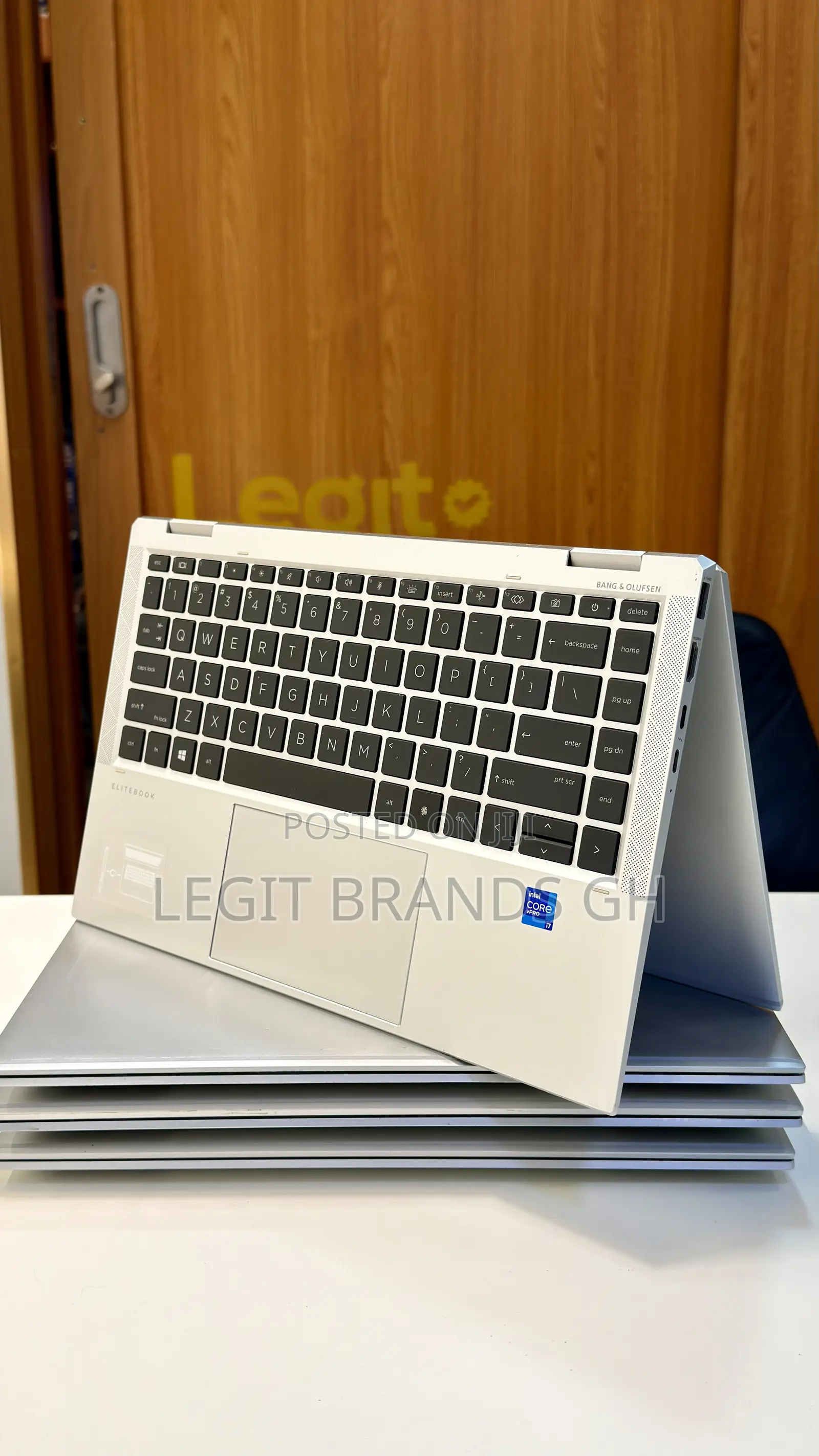 Laptop HP EliteBook 1040 G8 16GB Intel Core i7 SSD 512GB