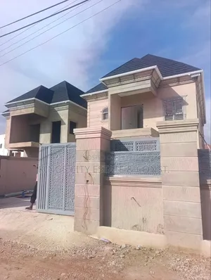 3bdrm House in Ayawaso, Pokuase for sale
