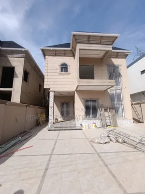 3bdrm House in Ayawaso, Pokuase for sale