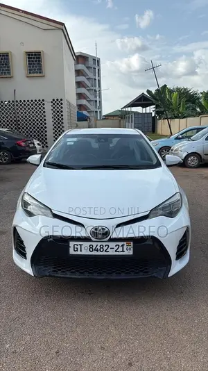 Toyota Corolla 2017 White