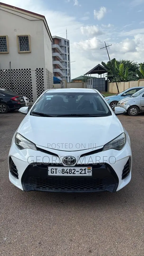 Toyota Corolla 2017 White