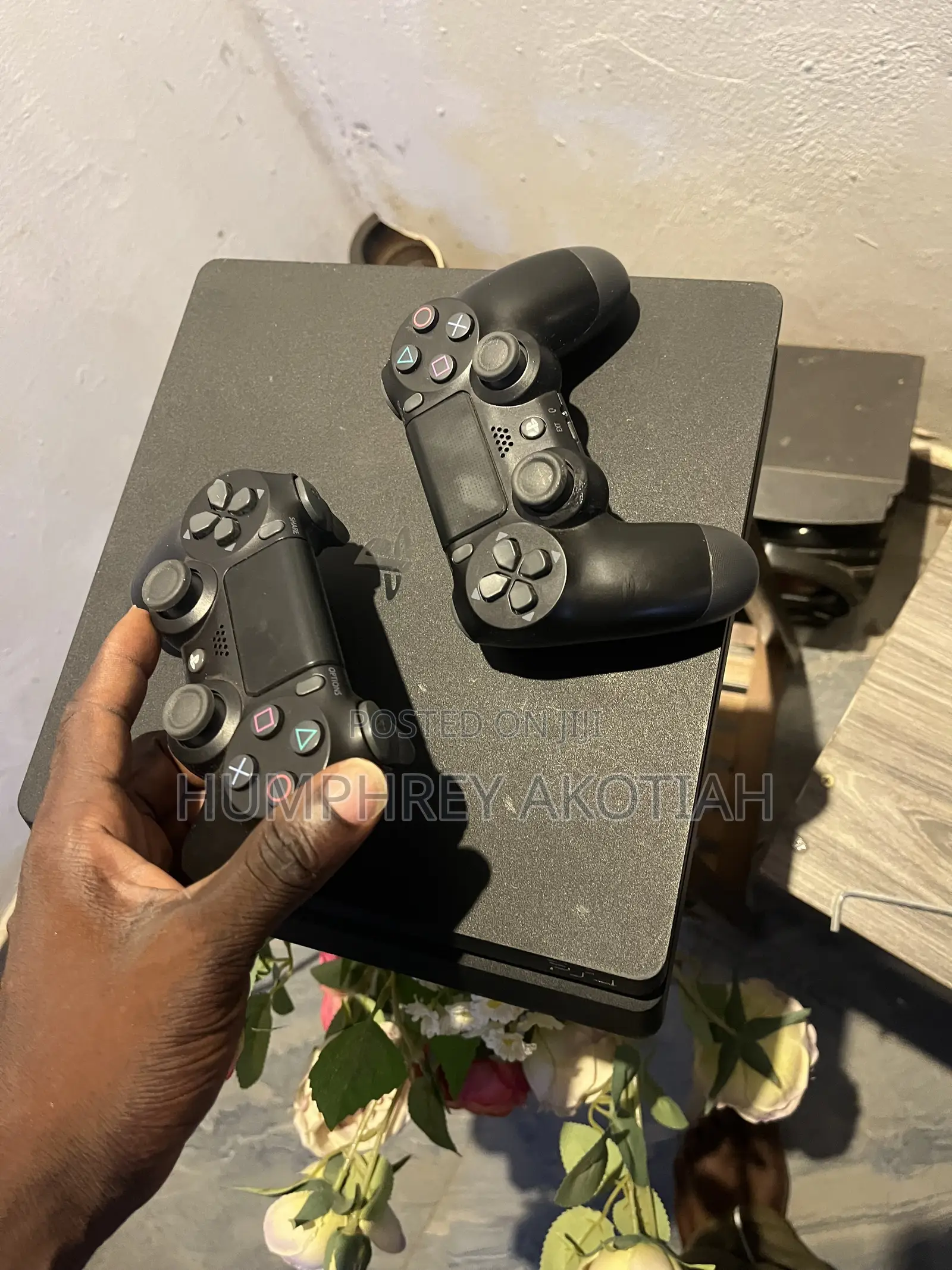 PlayStation 4 Slim