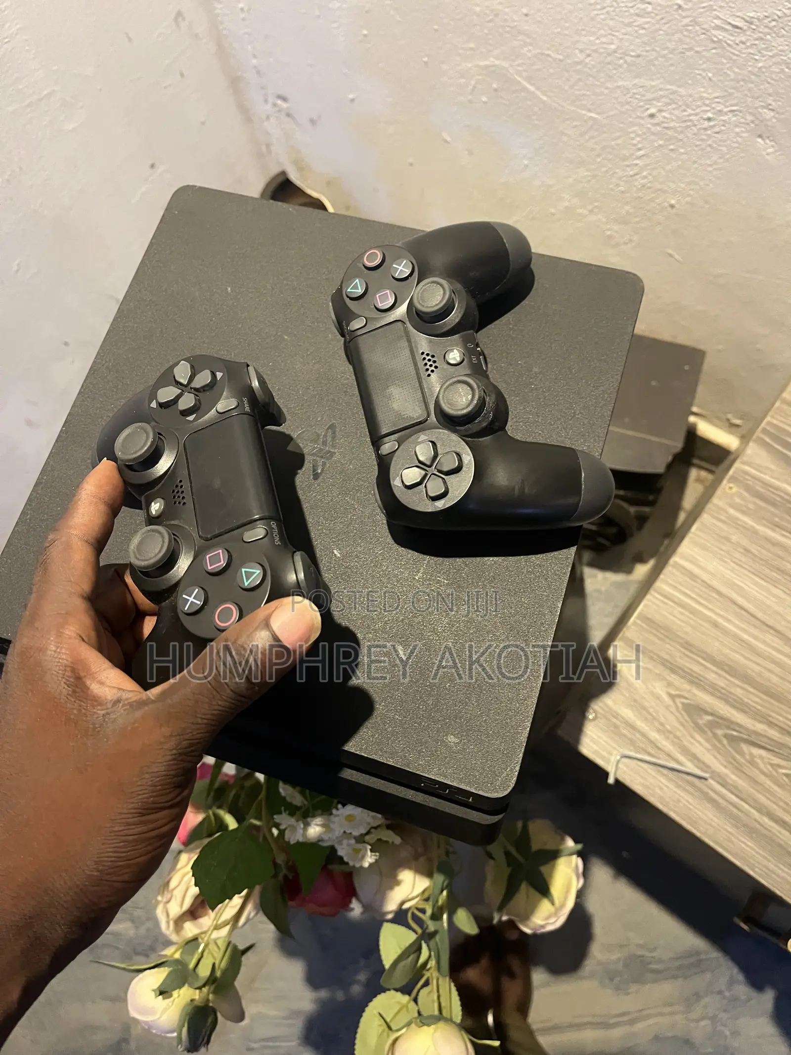 PlayStation 4 Slim