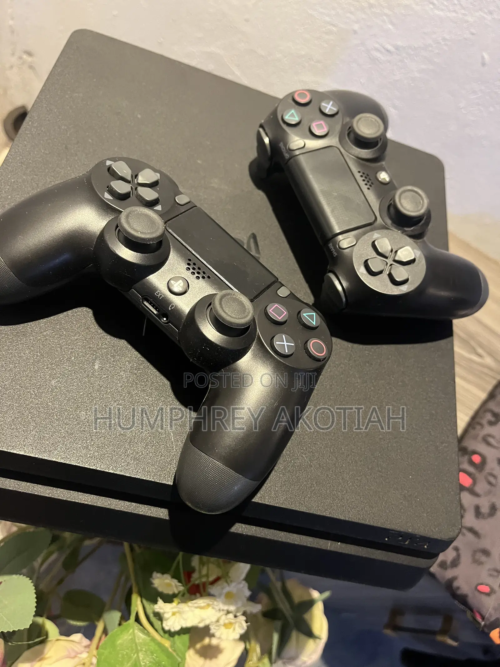 PlayStation 4 Slim