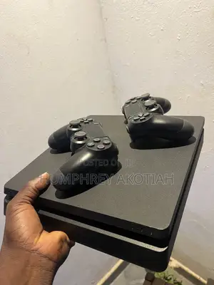 PlayStation 4 Slim
