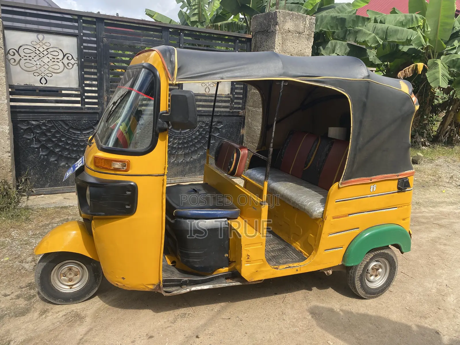 Bajaj RE 2019 Yellow