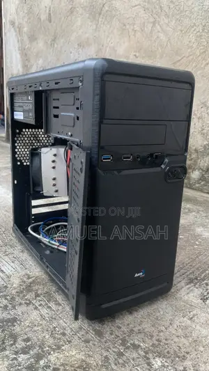 Desktop Computer 16GB Intel Core i7 HDD 512GB