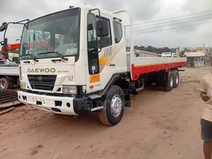 Daewoo Ultra 340ps Truck Double Axles 2015 White