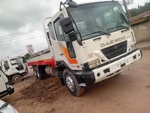 Daewoo Ultra 340ps Truck Double Axles 2015 White