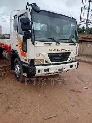 Daewoo Ultra 340ps Truck Double Axles 2015 White