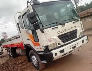 Daewoo Ultra 340ps Truck Double Axles 2015 White