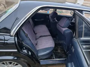 Mercedes-Benz 200 1980 Black