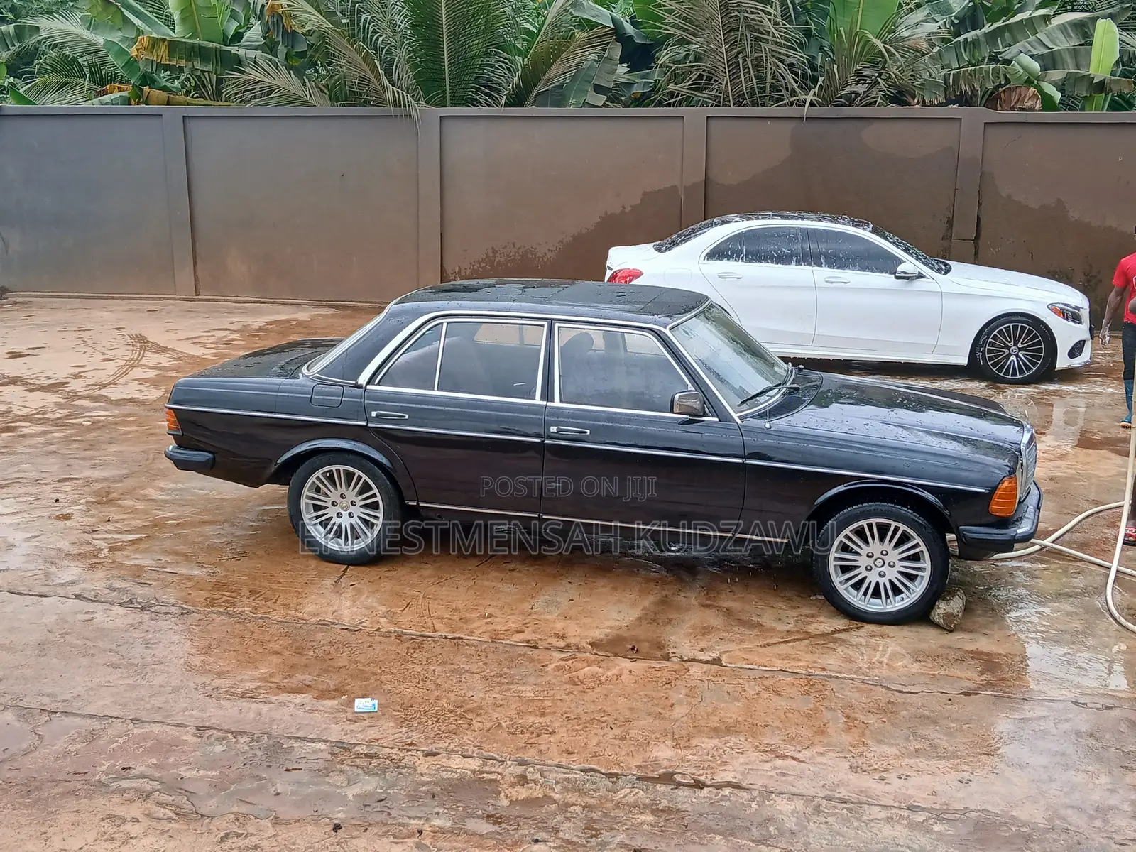 Mercedes-Benz 200 1980 Black