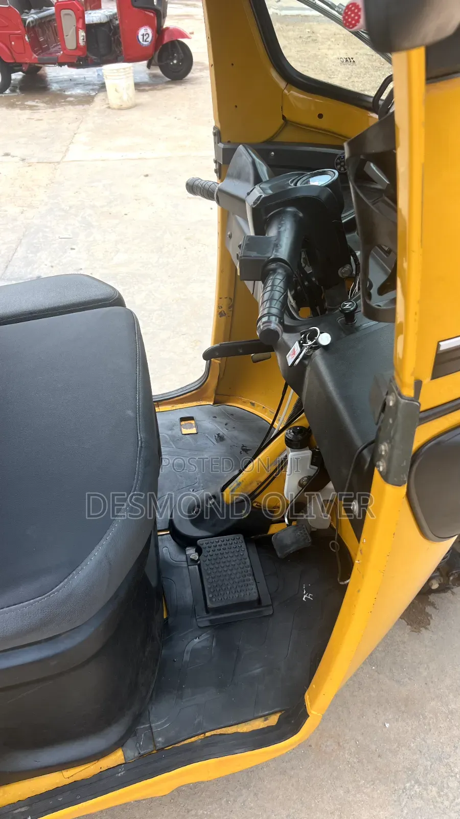 TVS King Deluxe Plus iTouch Start 2026 Yellow