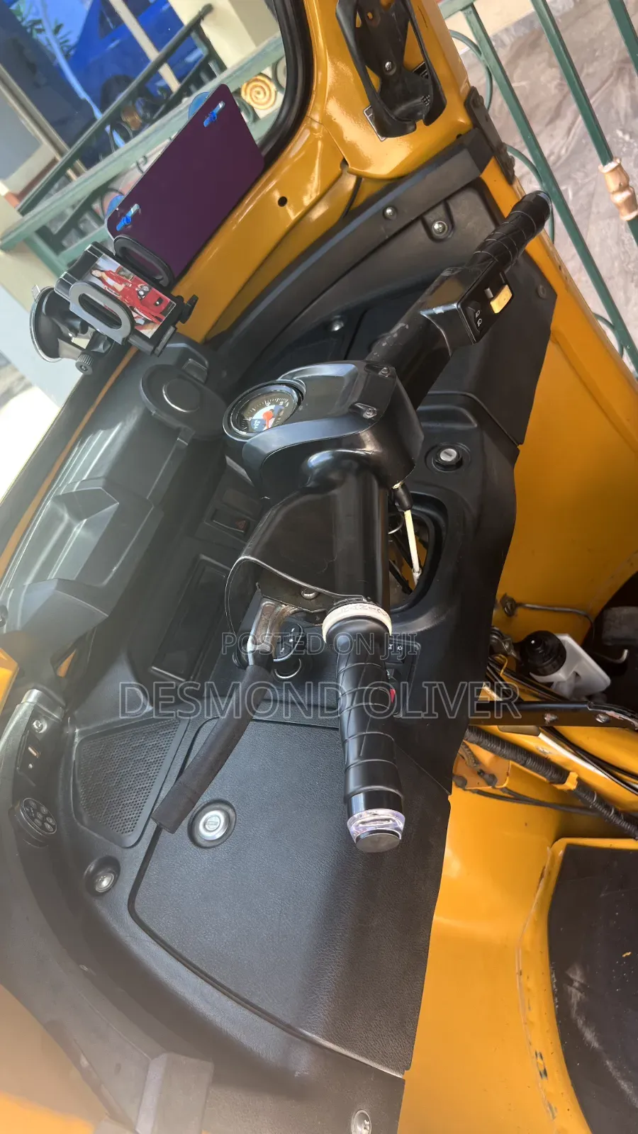 TVS King Deluxe Plus iTouch Start 2026 Yellow