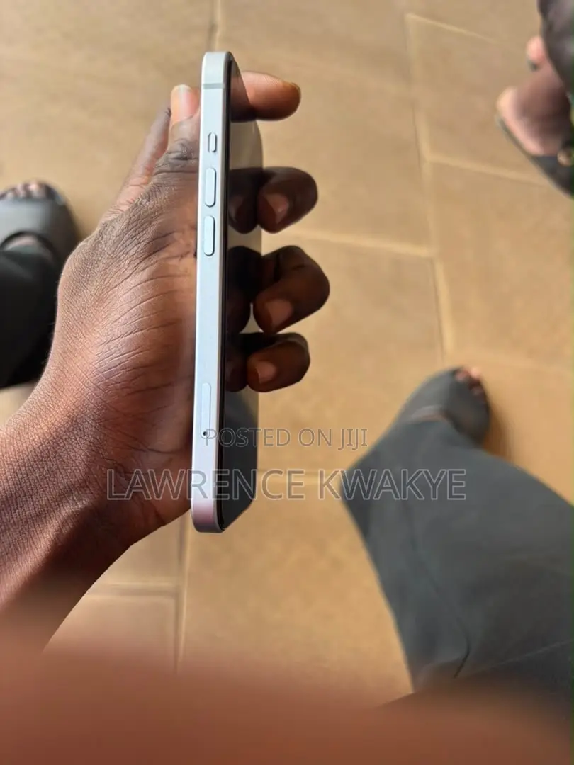 New Apple iPhone 15 128 GB Blue