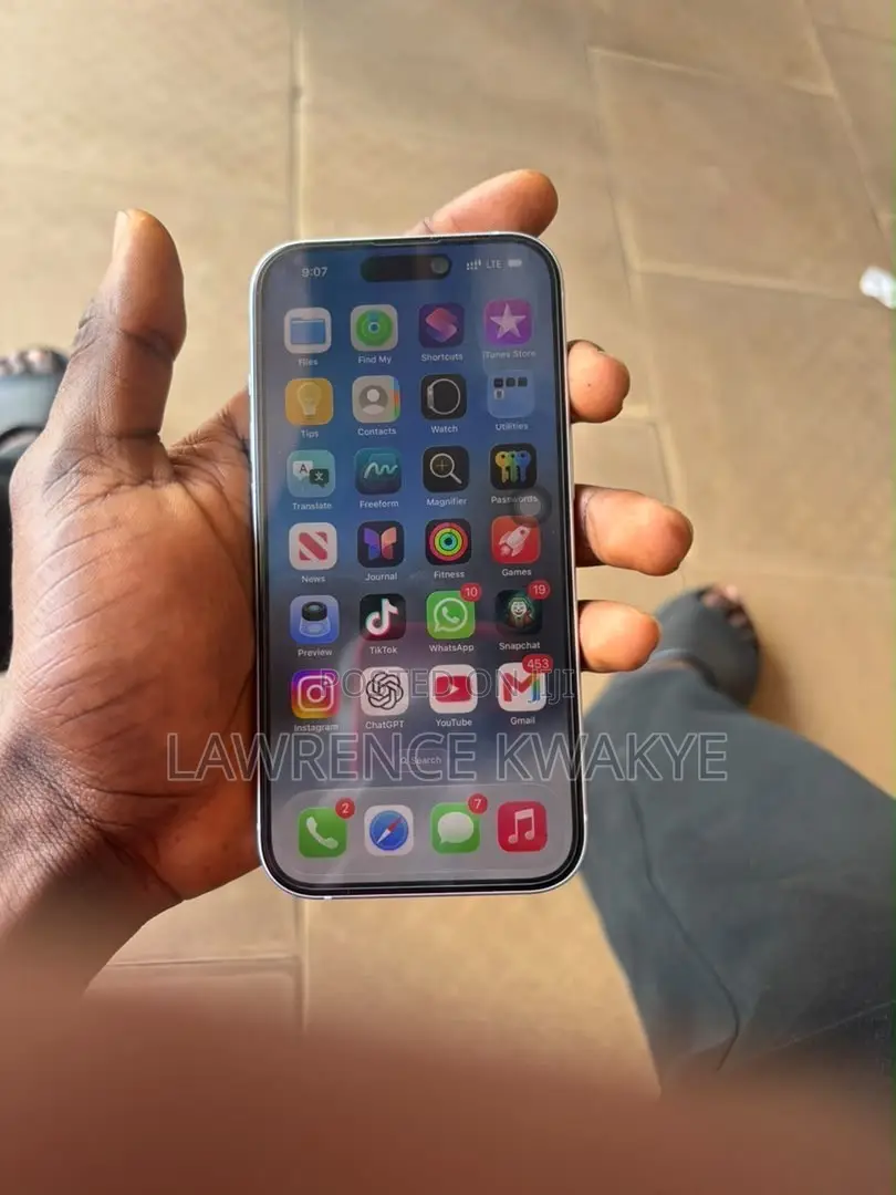 New Apple iPhone 15 128 GB Blue