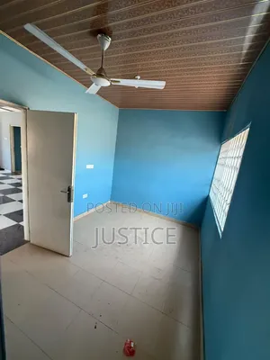 3bdrm Apartment in Westhills Mall Area for rent