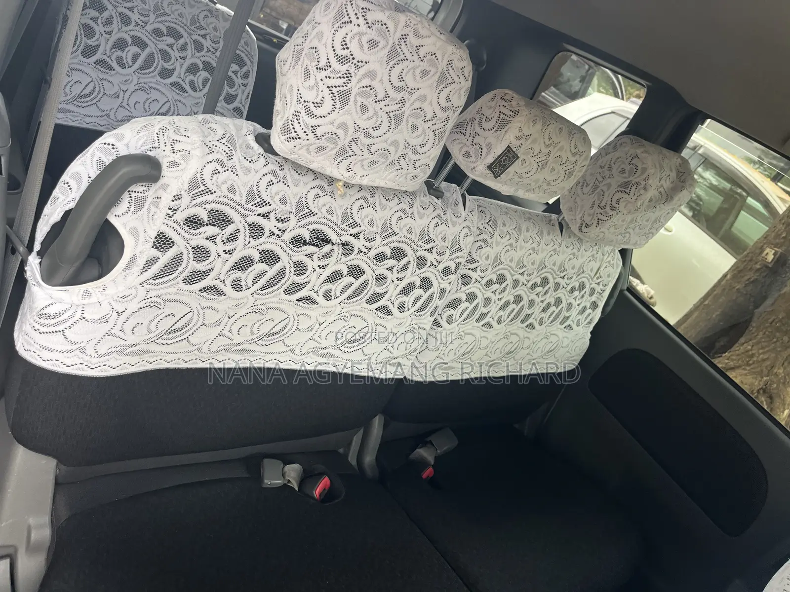 Toyota Sienta 1.5 FWD 2013 Silver