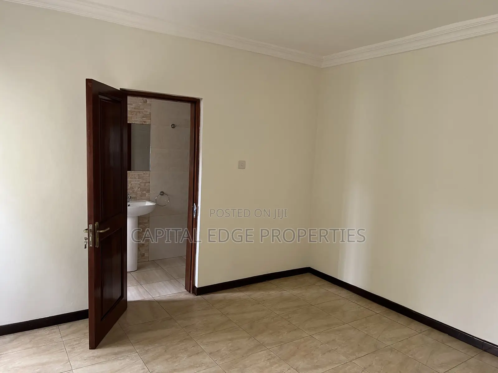 5bdrm House in Cantonments for rent