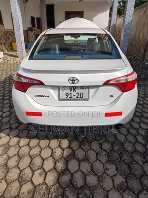 Toyota Corolla 2014 White