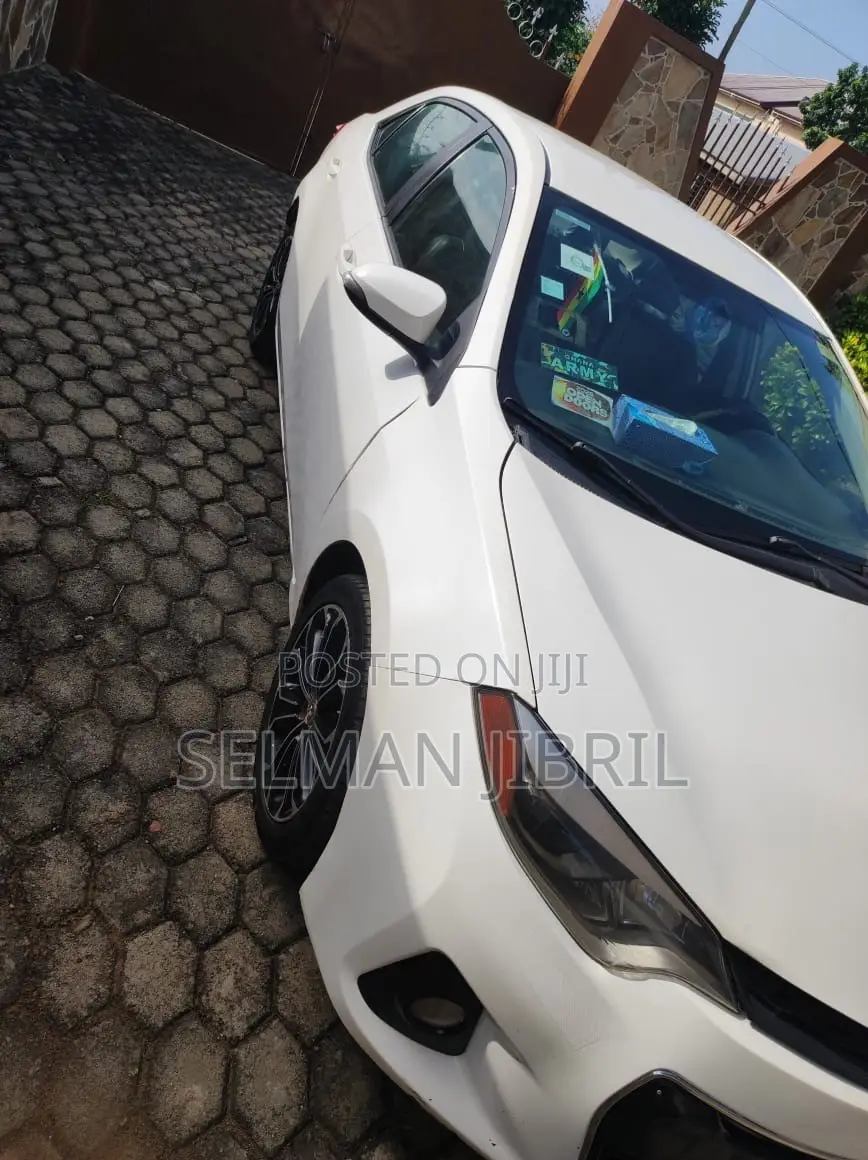 Toyota Corolla 2014 White